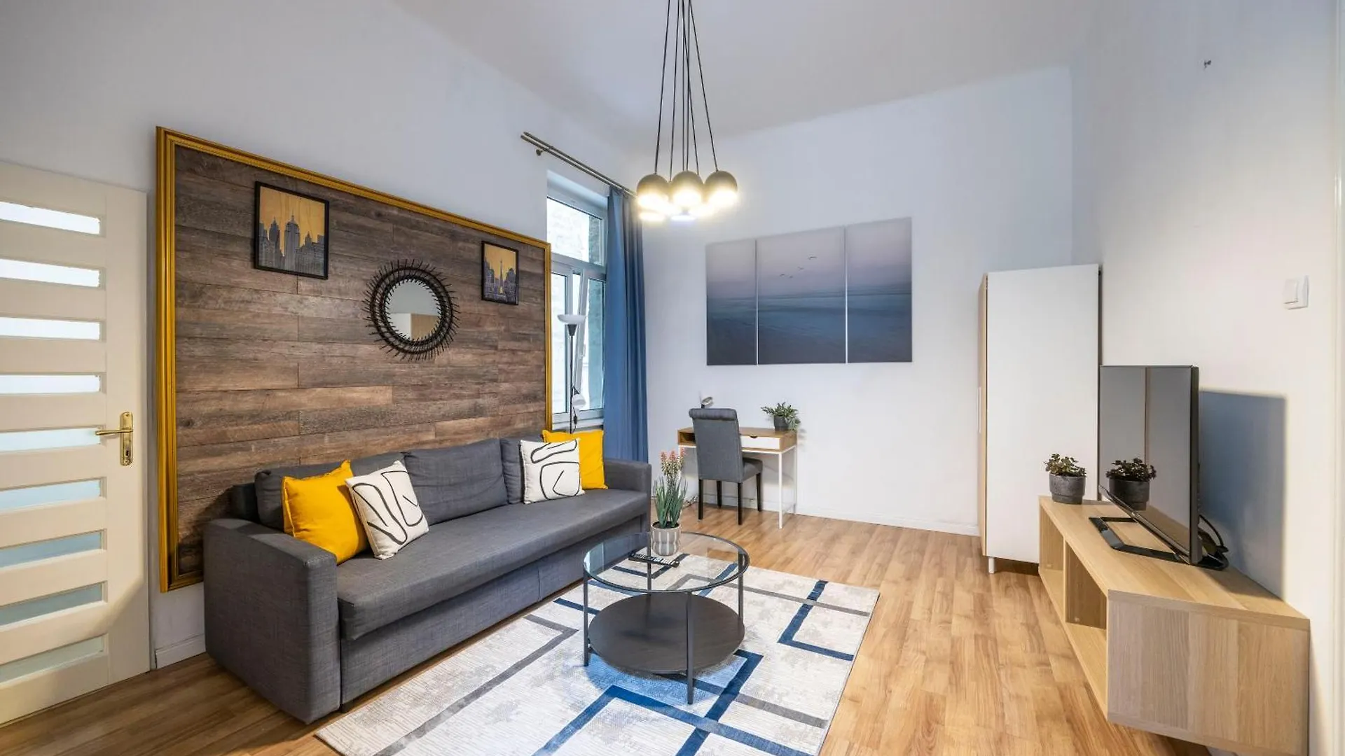 Stylish Cozy Dream Home In The Heart Of Budapest